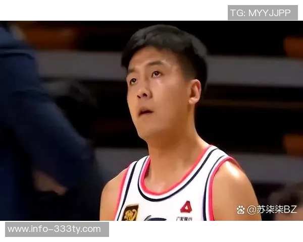 黄荣奇正式加盟同曦上赛季表现稳定场均贡献6分21助攻